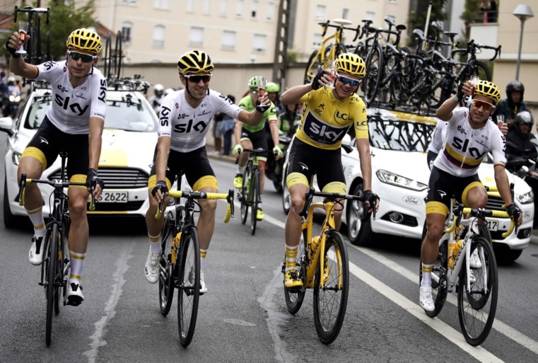 Dylan Groenewegen is de snelste op de Champs-Elysées, Froome heeft vierde Tour de France officieel binnen
