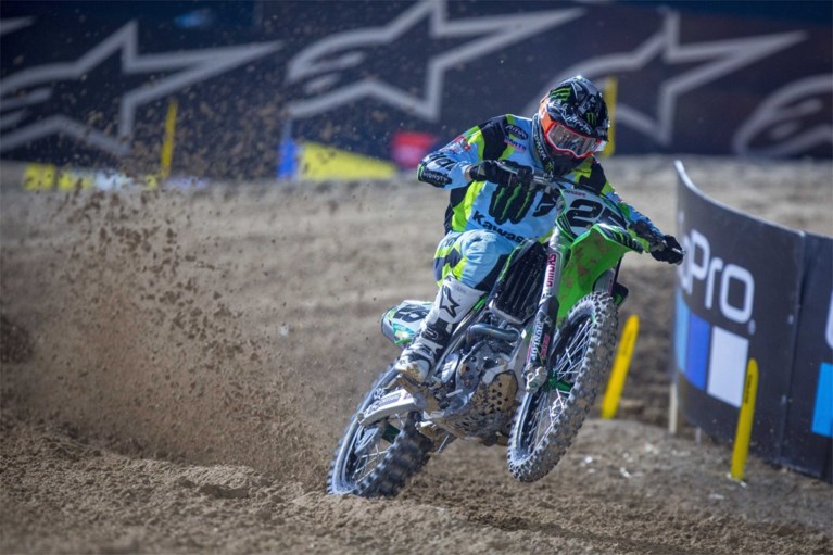 Antonio Cairoli troeft in Tsjechië Clément Desalle af in Loket