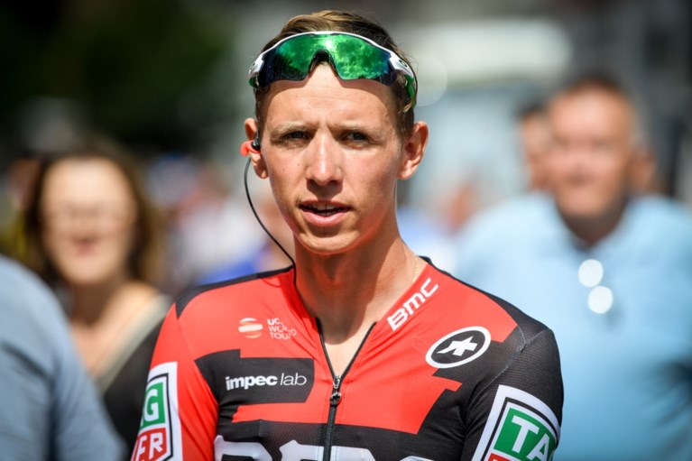 Jasper De Buyst is de snelste van het pak in Ronde van Wallonië, Dylan Teuns nieuwe leider