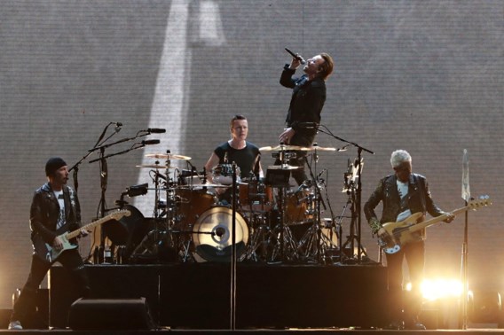 U2 nodigt Amnesty uit voor actie bij Brussels concert