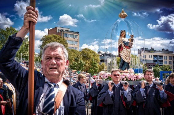 Eerste ommegang Hasseltse Virga Jessefeesten lokt tot 25.000 bezoekers