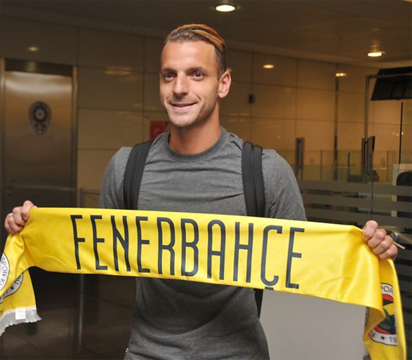 Roberto Soldado trekt voor twee seizoenen naar Fenerbahçe