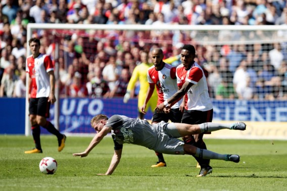 Landskampioen Feyenoord begint nieuw seizoen met thuiszege tegen Twente