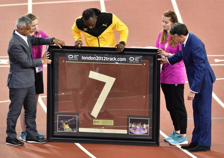 Geen goud voor Bolt, wel een stukje van de piste waar hij olympisch kampioen werd