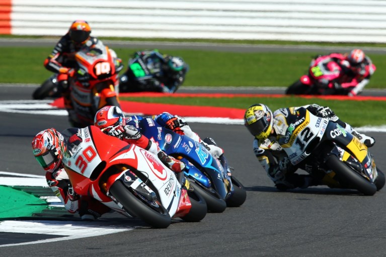 Japanner Takaaki Nakagami triomfeert in Moto2-GP van Groot-Brittannië