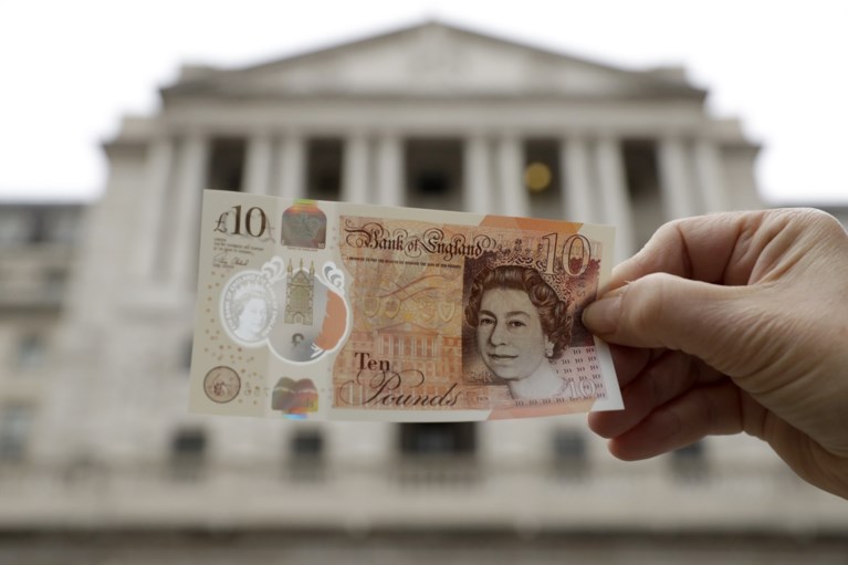 Jane Austen vervangt Charles Darwin op 10 pondbiljet