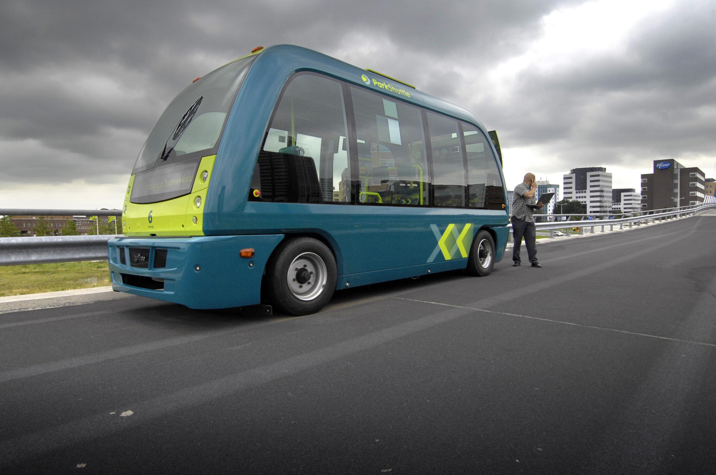 Zelfrijdende bus in Mechelen? (Mechelen) - De Standaard