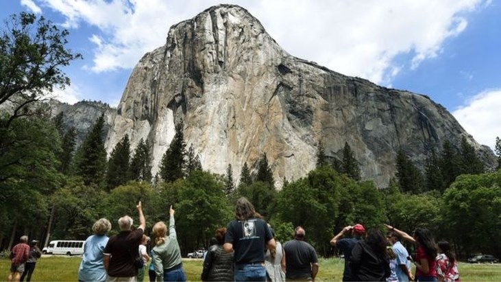 Een Dode Na Afbreken Gigantische Rots El Capitan De Standaard Mobile