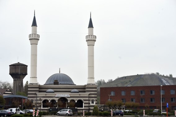 Geens breidt screening moskeeën uit 