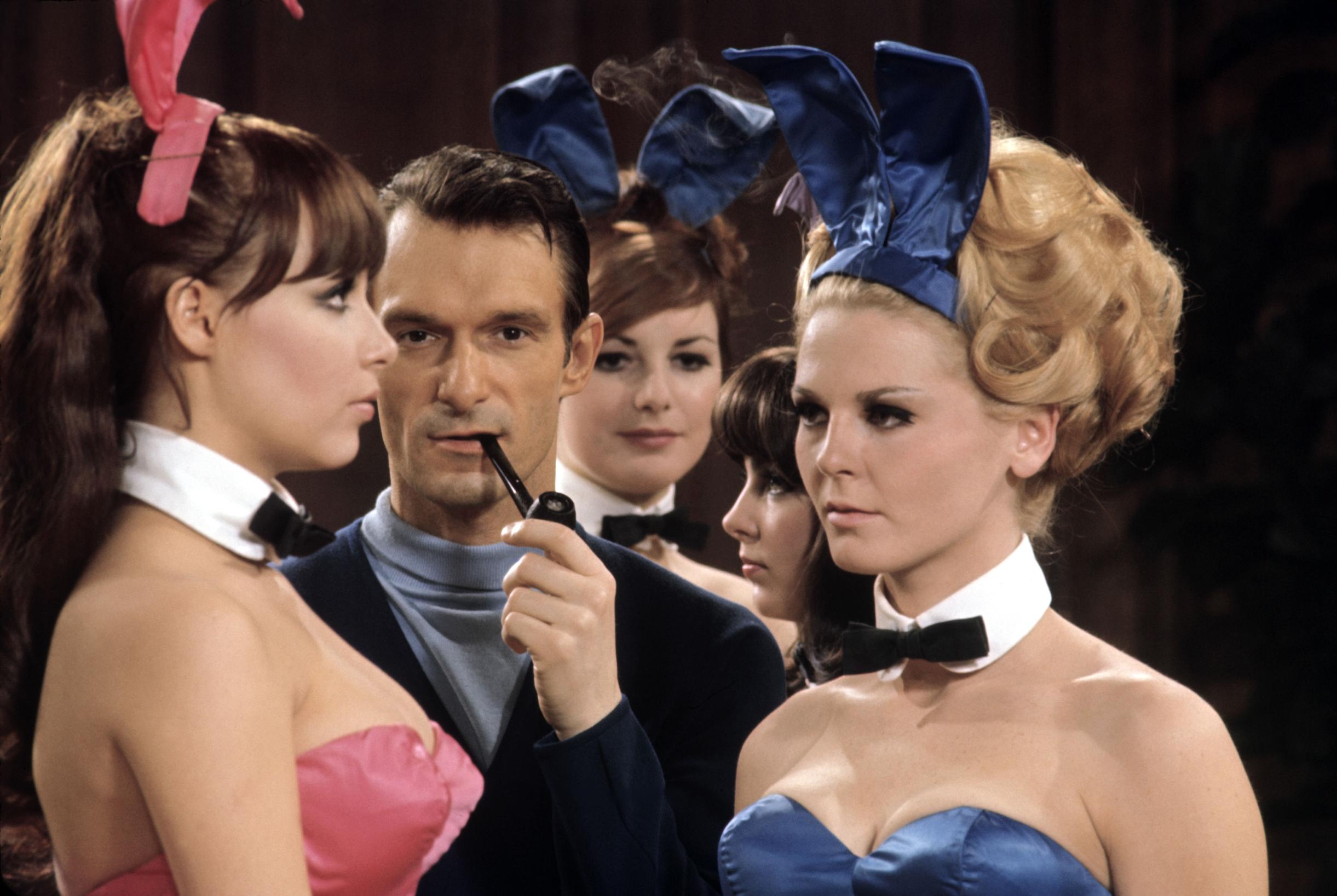 Hugh Hefner, een seksist maar ook een breeddenkende feminist De Standaard Mobile