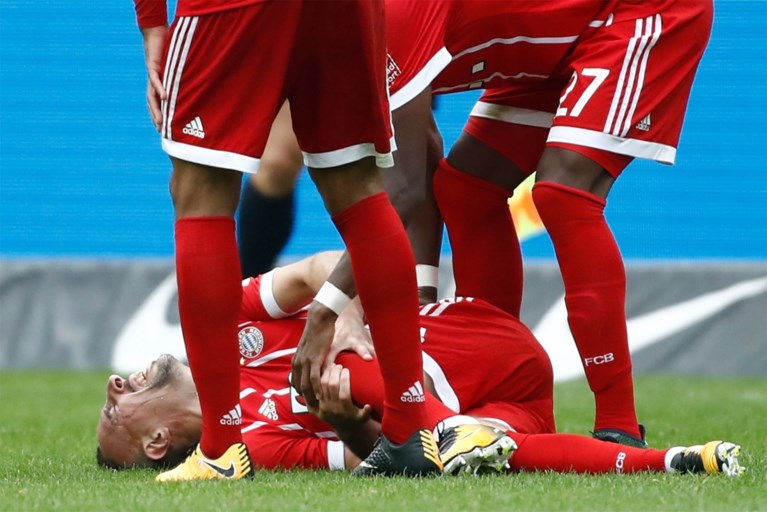 Ontslag Ancelotti haalt niets uit: Bayern blijft in hetzelfde bedje ziek en speelt gelijk, zware blessure voor Ribéry?