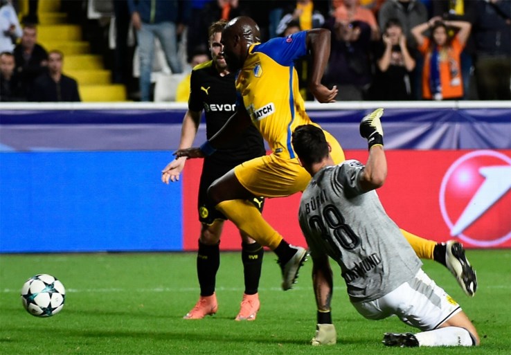 Tottenham speelt gelijk bij Real, flaterende doelman wordt Dortmund bijna fataal in Champions League
