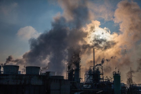 Zet industrie een hak en koop uitstootrechten op