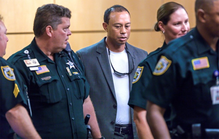 Tiger Woods kondigt comeback aan