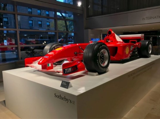 F1-bolide van Michael Schumacher voor recordbedrag onder de hamer in New York