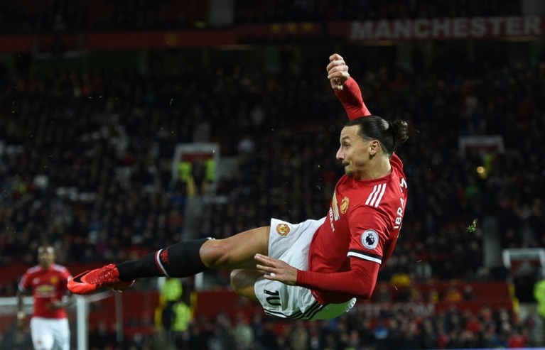 Lukaku scoort opnieuw in overtuigende zege voor Manchester United, Ibrahimovic maakt comeback