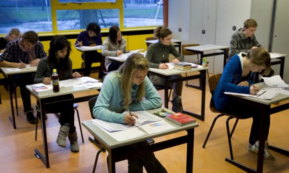 ‘Wiskunde-examen was zo moeilijk dat studenten huilend vertrokken’