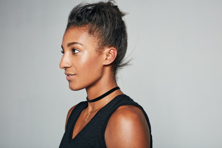 Cactussen en chokers: dit is de eerste juwelencollectie van Nafi Thiam