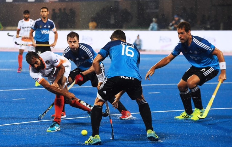 Argentinië verslaat India en pakt eerste finaleticket World League hockey