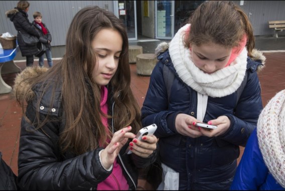 Frankrijk verbiedt smartphones op scholen