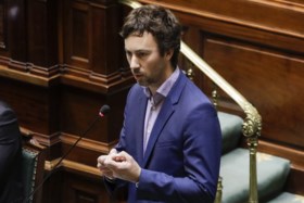 Premier en N-VA clashen voor het oog van de camera