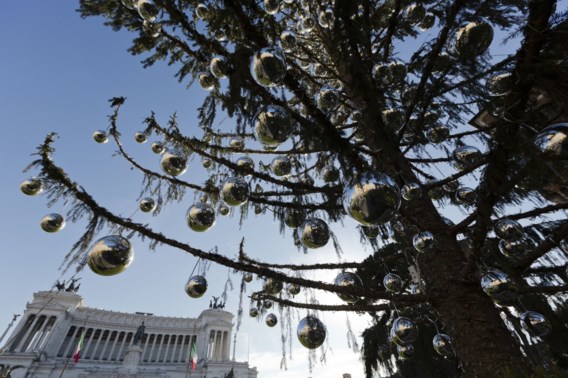 ‘kale Kerstboom In Rome Krijgt Tweede Leven De Standaard