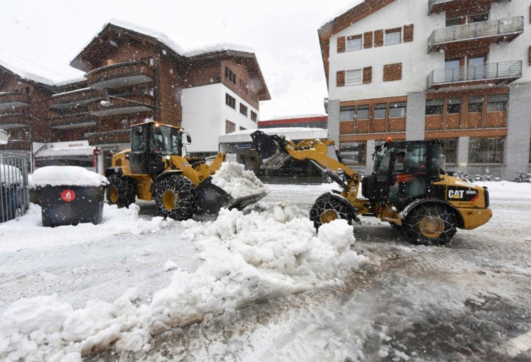 13.000 toeristen vast in populair Zwitsers skioord