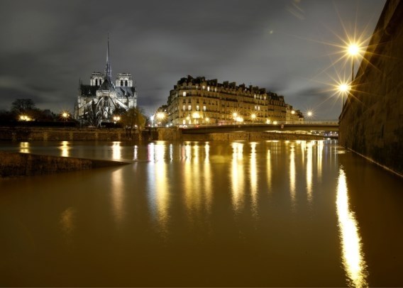 Waterpeil Seine blijft stijgen 