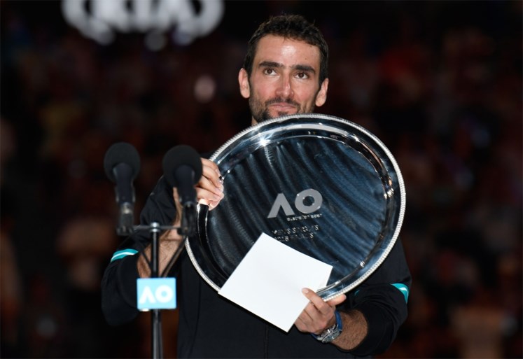 King Roger! Federer wint Australian Open na spannende vijfsetter tegen Cilic en pakt zijn 20e Grand Slam