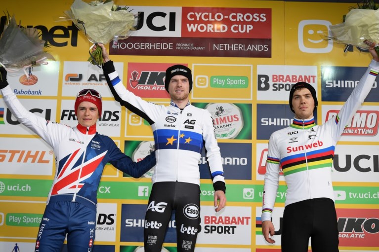 Eli Iserbyt is klaar voor het WK en wint WB-cross in Hoogerheide
