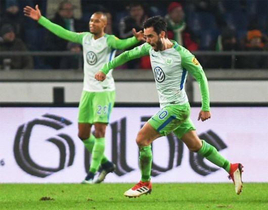 Casteels verovert met Wolfsburg drie belangrijke punten tegen Hannover