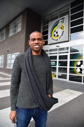 Oude bekende Sunday Oliseh beschuldigt Fortuna Sittard van “illegale activiteiten” na ontslag
