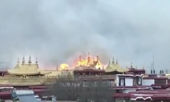 Brand treft ‘heiligste tempel in Tibet’
