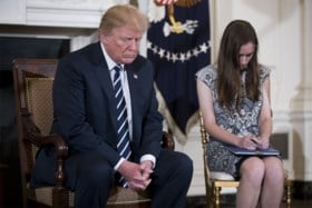Trump pleit voor bewapening leerkrachten na schietpartij: ‘We gaan iets aan deze verschrikkelijke situatie doen’