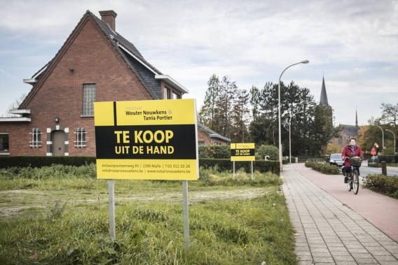 Nationale Bank waarschuwt: helft Belgen leent te royaal voor woning