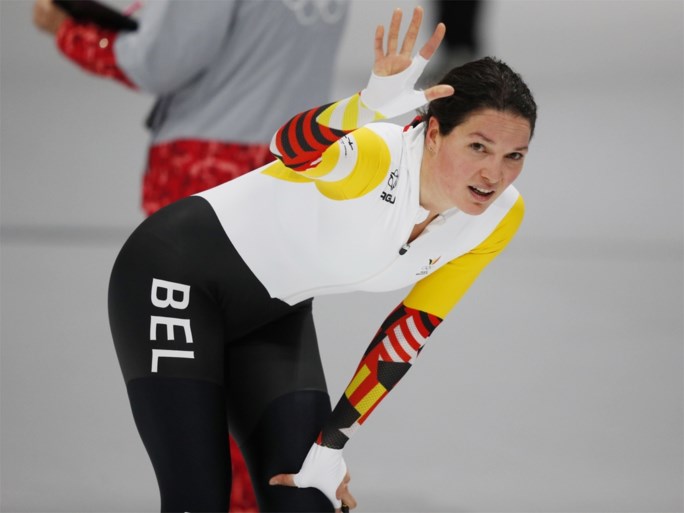 Jelena Peeters schaatst naar tiende plaats in race waar Nederlandse debutante het goud wint