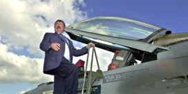 Flahaut over vervanging F-16’s: ‘Er moeten koppen rollen’