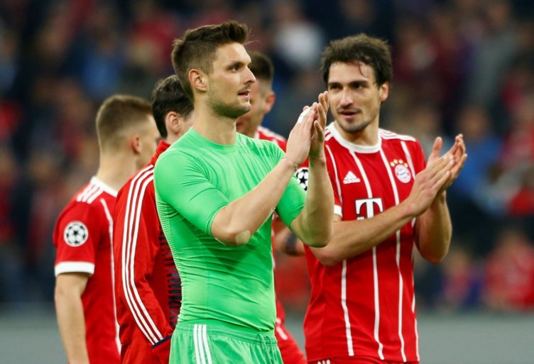 Geen verrassingen in München: Bayern heeft genoeg aan gelijkspel tegen Sevilla en staat in halve finales