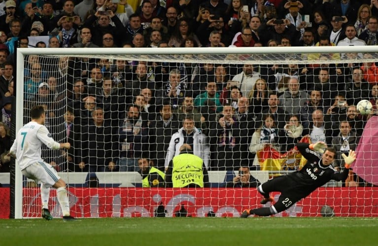 Drama voor Juventus: Real Madrid ontsnapt in extra tijd aan blamage dankzij strafschop en rode kaart