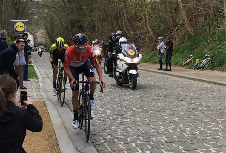 Tim Wellens wint Brabantse Pijl na indrukwekkend nummer