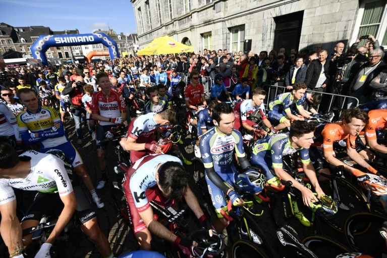 Ook pakkende minuut stilte in Maastricht voor Michael Goolaerts aan start Amstel Gold Race