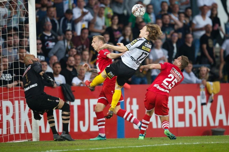 Owusu alweer de held van Antwerp, Lokeren gaat in blessuretijd onderuit