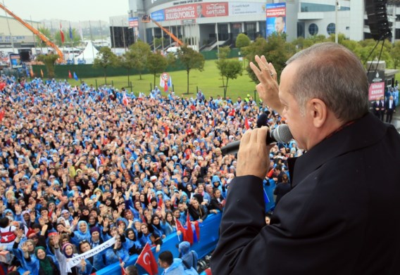 Erdogan noemt verkiezingen een ‘keerpunt’ voor Turkije