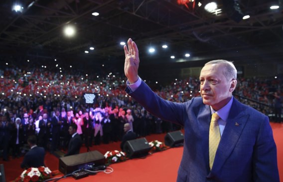 Erdogan: ‘Europese Turken, zijn jullie bereid om mij te steunen met een recordaantal stemmen?’ 