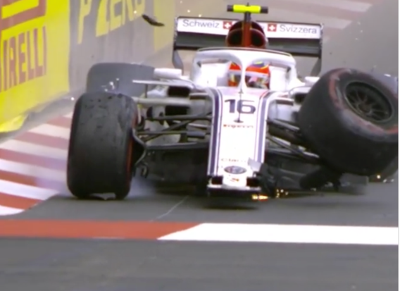 Plots gaat het fout tijdens F1-race in Monaco ...