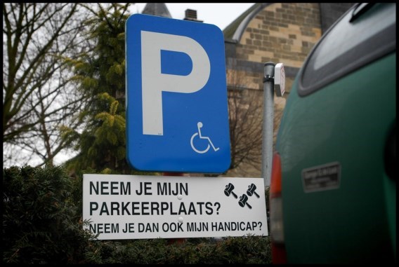Hoe komt de fiscus gehandicapten ter hulp?