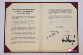 Kim Jong-un en Trump nodigen elkaar uit