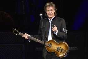 Paul McCartney bezoekt thuisstad Liverpool en verrast fans
