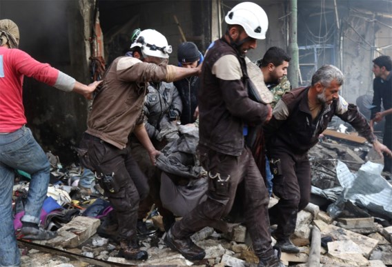 Bijna 400 Witte Helmen nog altijd vast in zuiden van Syrië