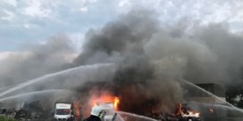 Zware brand op bedrijventerrein in Essen